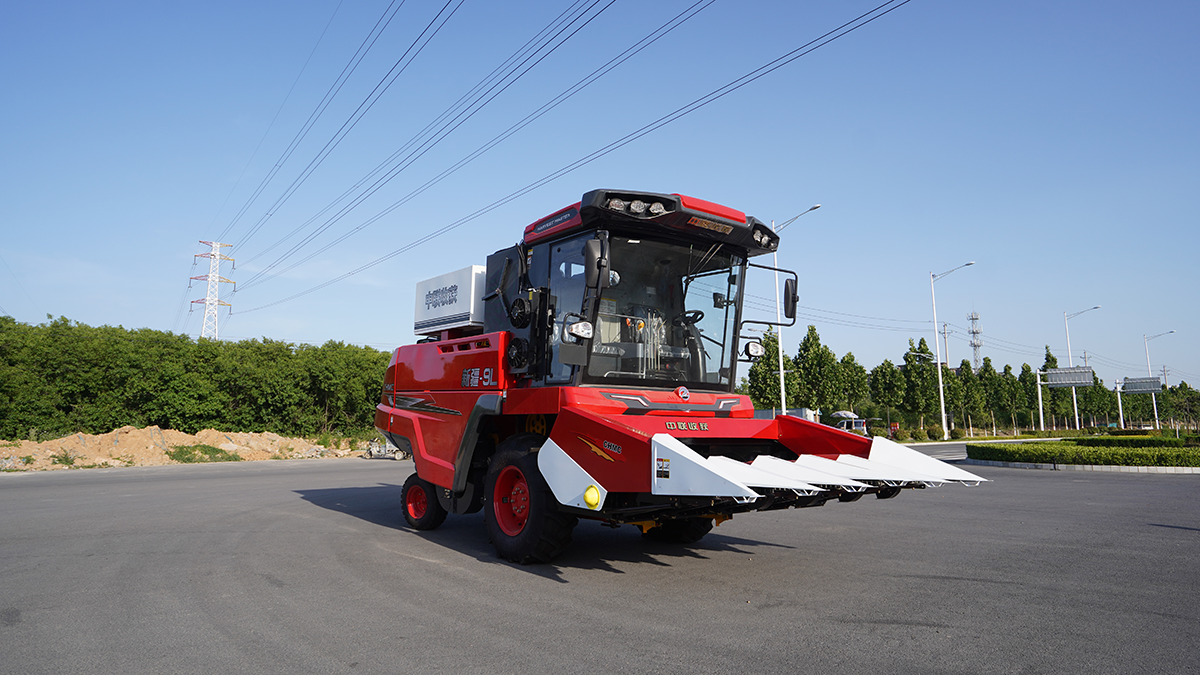 “AG庄闲”2022款4YZL-5自走式玉米籽粒联合收割机